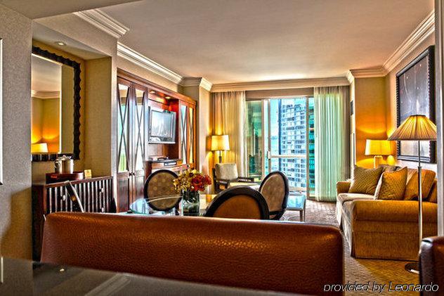 Suites Las Palmas, Hotel & Apartments. サンサルバドル 部屋 写真