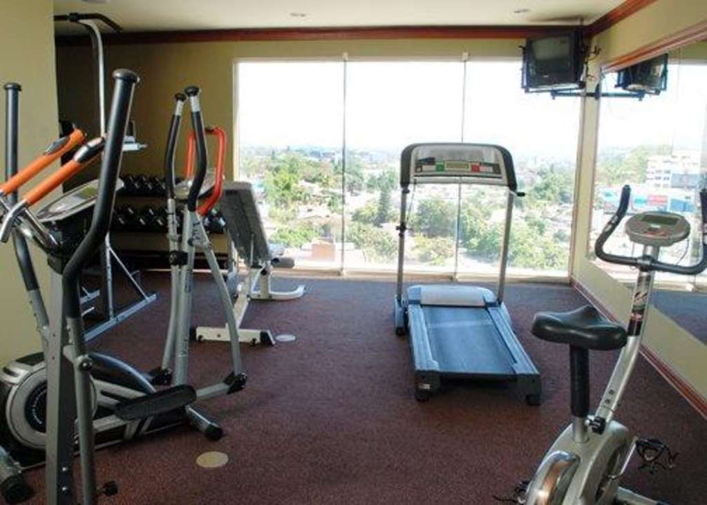 Suites Las Palmas, Hotel & Apartments. サンサルバドル 設備 写真