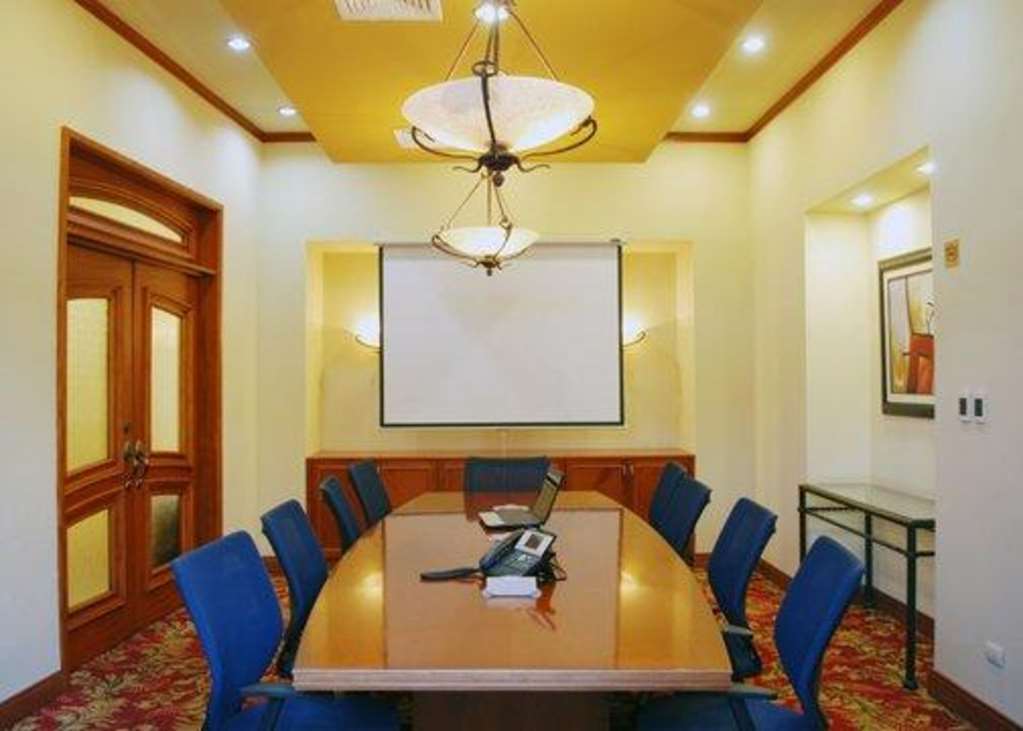 Suites Las Palmas, Hotel & Apartments. サンサルバドル ビジネス 写真