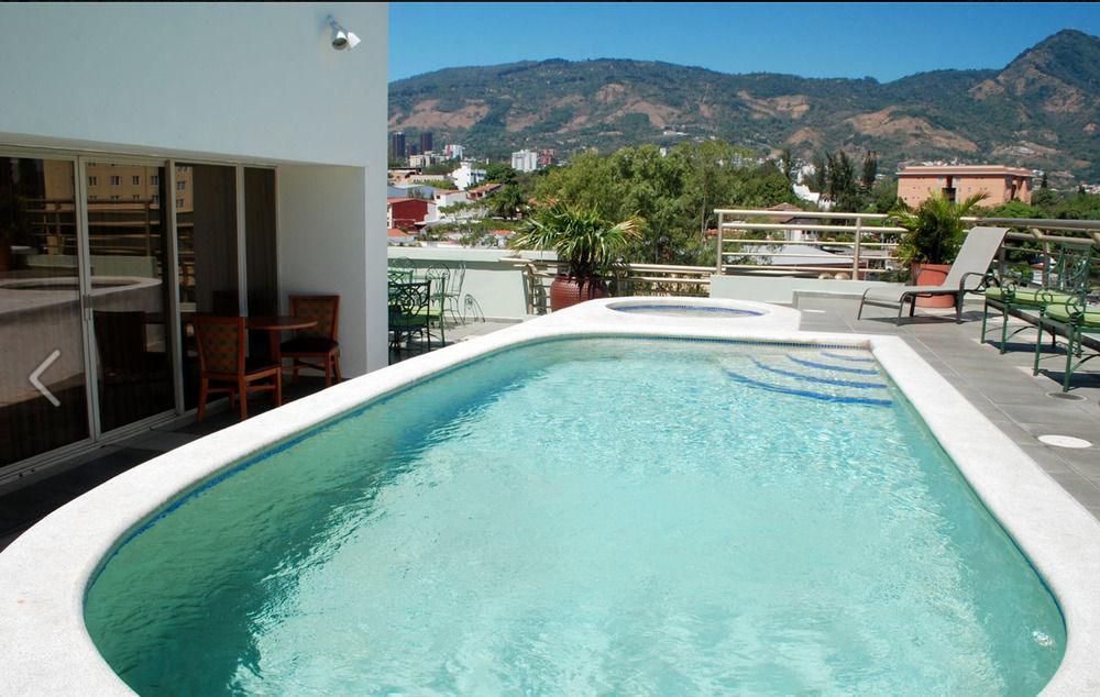 Suites Las Palmas, Hotel & Apartments. サンサルバドル エクステリア 写真