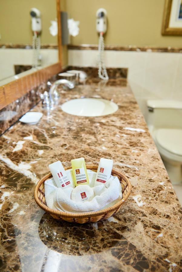 Suites Las Palmas, Hotel & Apartments. サンサルバドル エクステリア 写真