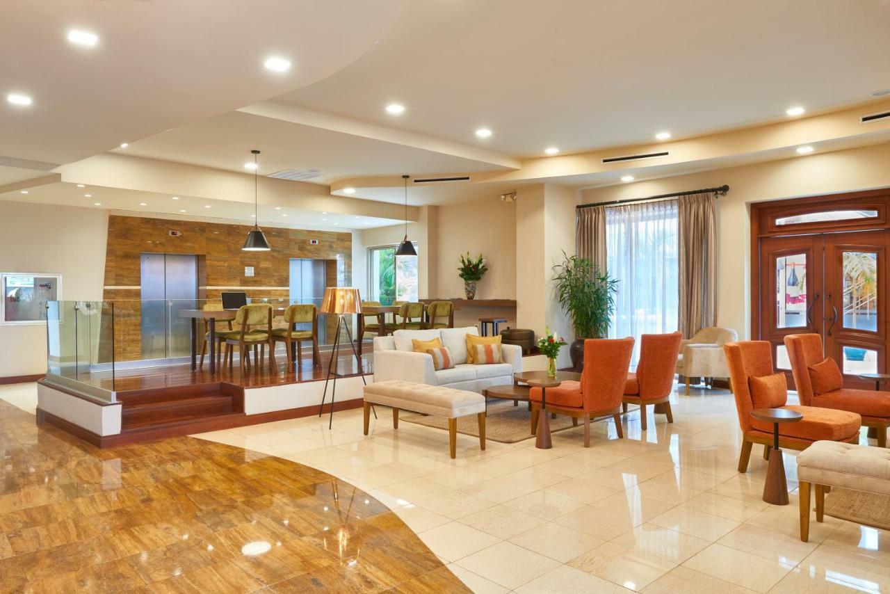 Suites Las Palmas, Hotel & Apartments. サンサルバドル エクステリア 写真