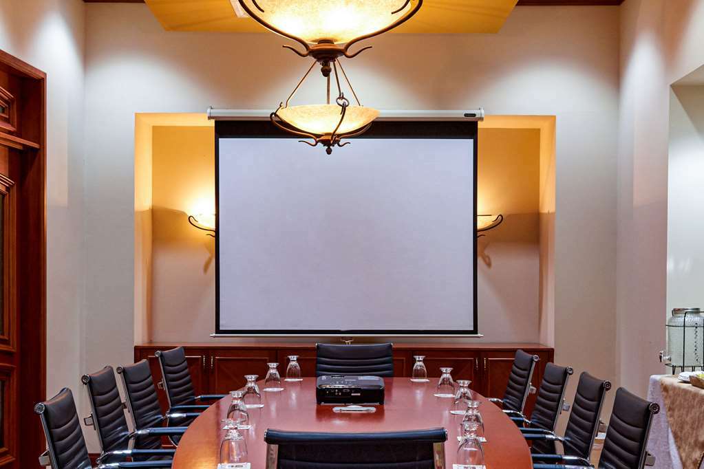 Suites Las Palmas, Hotel & Apartments. サンサルバドル 設備 写真